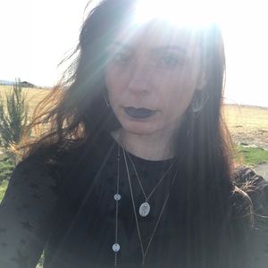 Meet your Posher, Rebecca